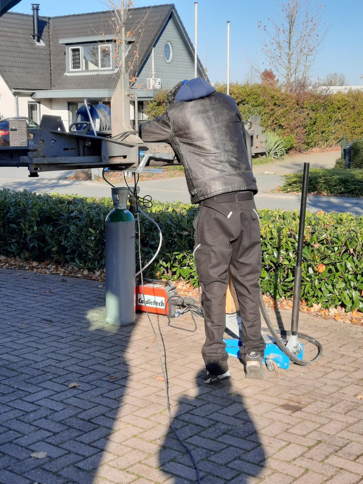 Op maat gemaakte staalconstructie gelast in Doesburg.